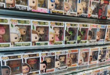 Figurines